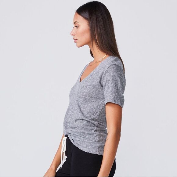 NWT Monrow Textured Tri-Blend Fitted V Neck Tee womens size xs - Picture 3 of 11